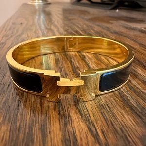 Hermes Clic H Bracelet. Black and gold. Barely used. Great condition. Authentic